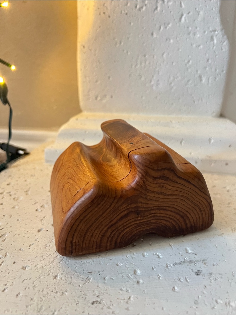 VINTAGE MCM Hand-Carved Wooden trinket / jewelry box- Natural Wood Grain